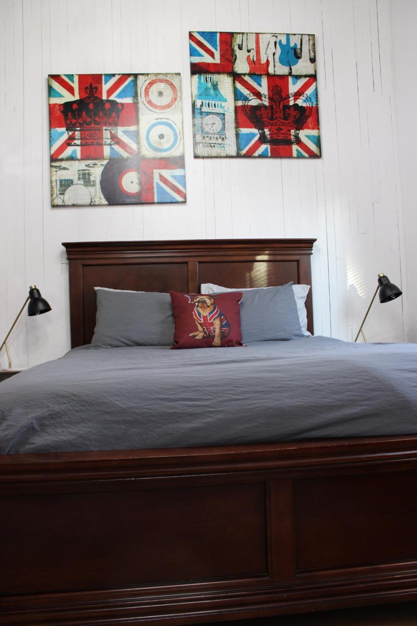 Private Bright Modern Studio! Queen Bed ! Victoria Exterior foto
